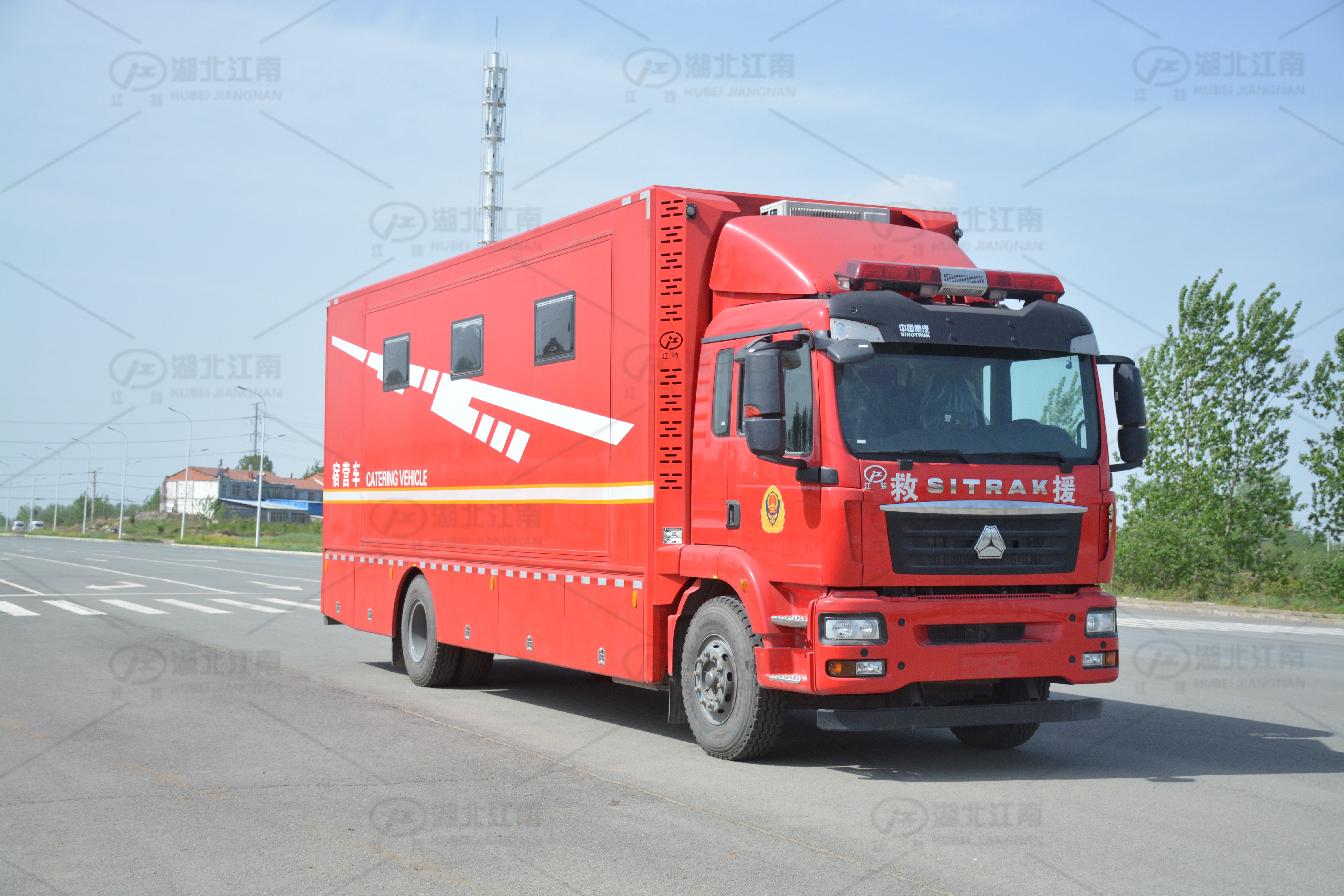 SINOTRUK War Wolf Multi-Level Personnel Carrier
